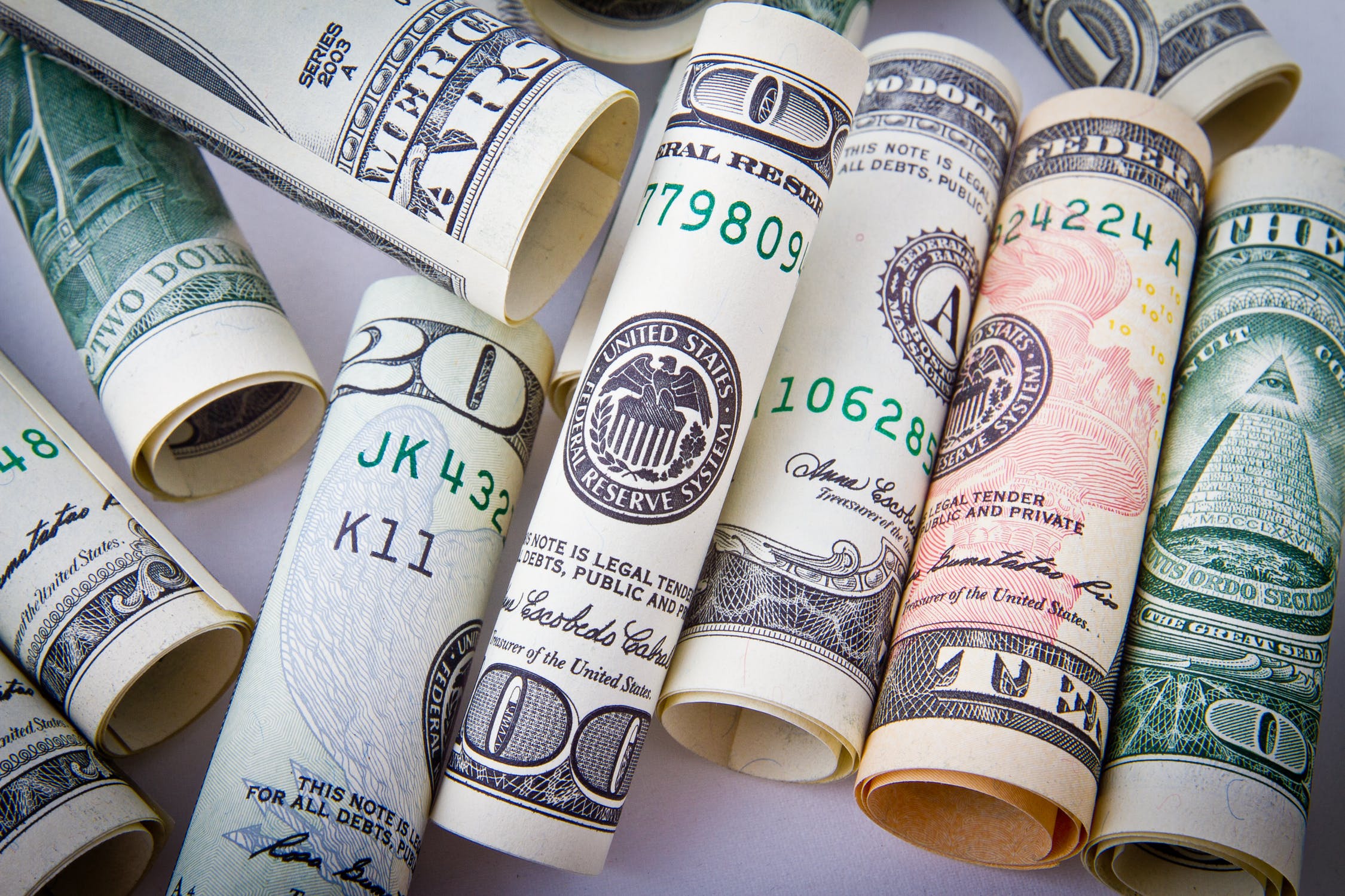 观点 | DeFi 协议开发者如何赚钱 ？