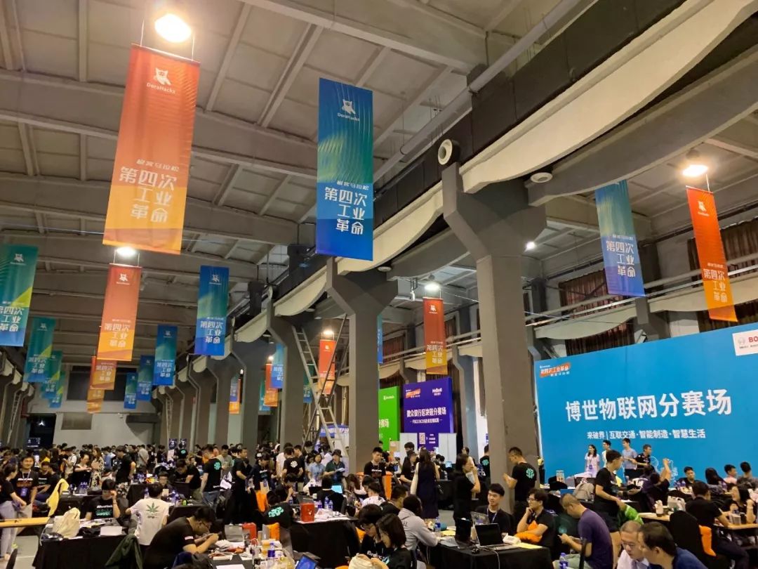 从大教堂到集市，黑客松的魅力和开发者社区的灵魂